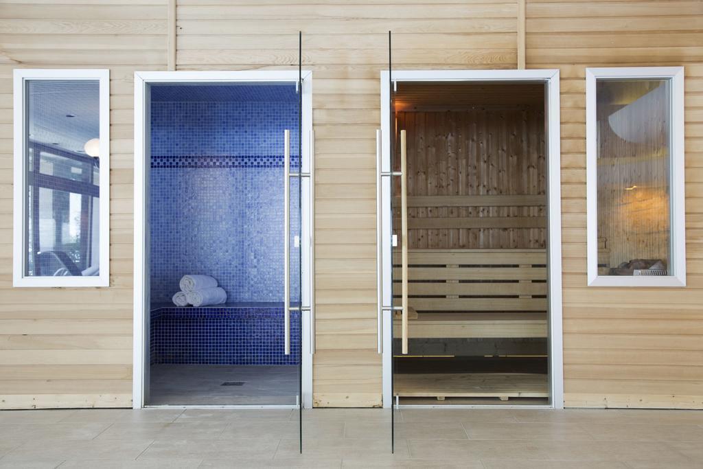 Le Palace De Menthon Eksteriør billede Saunas at the Hotel Tammer, Tampere, Finland