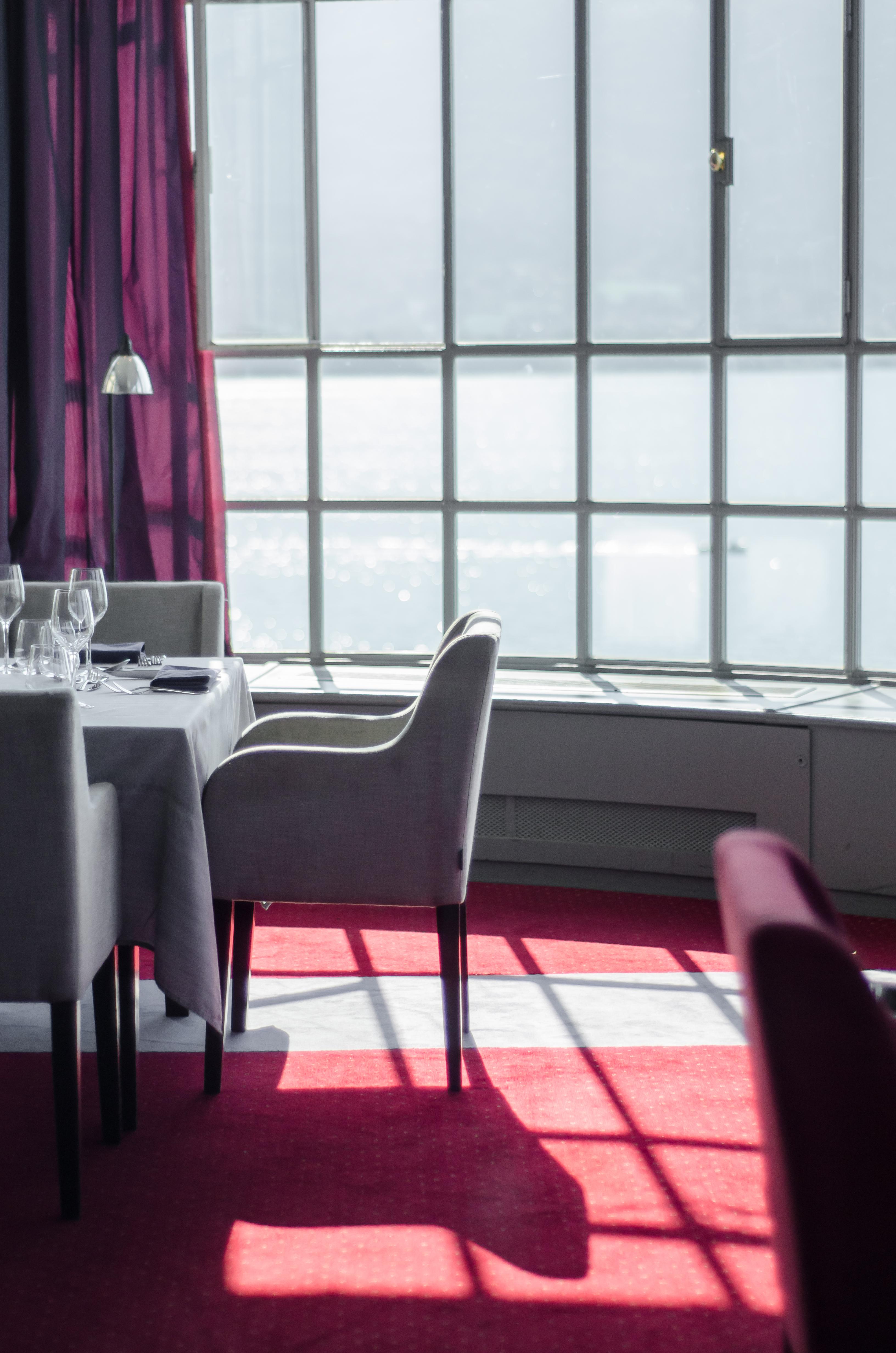 Le Palace De Menthon Eksteriør billede Restaurant