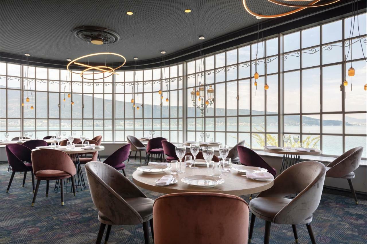 Le Palace De Menthon Eksteriør billede Restaurant